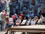 Palestiinalaisia istumamielenosoituksessa Ramallah'ssa.