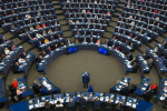 Kuva EU-parlamentin istuntosalissa