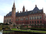 Kansainvälisen tuomioistuimen rakennus Haagissa Hollannissa